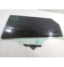 Стекло двери заднее левое