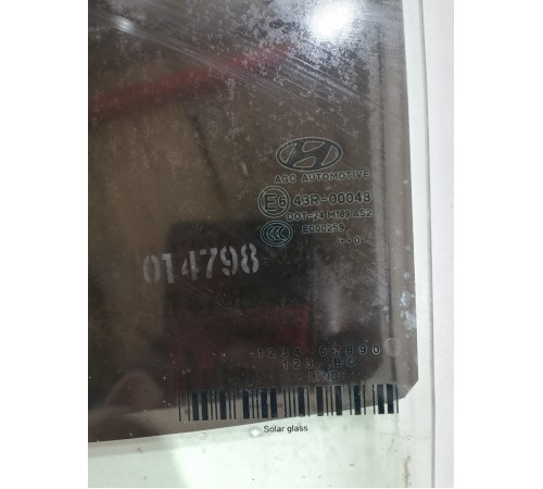 Стекло двери заднее левое