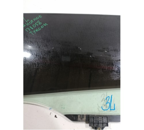 Стекло двери заднее левое