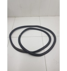 Уплотнитель багажника