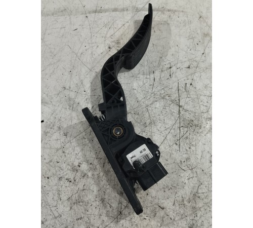 Педаль акселератор (газа)