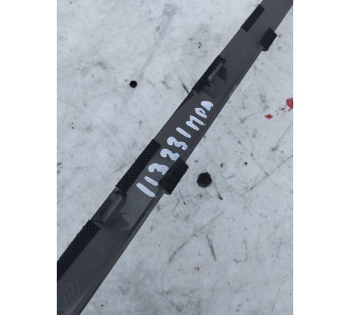 Молдинг крыши правый