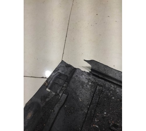 Защита днища (правая)