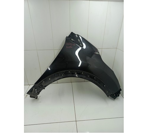 Крыло переднее правое