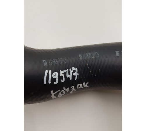 Патрубок системы охлаждения двигателя