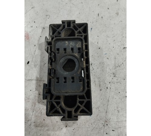 Поддомкратная подушка (поддомкратник) передяя левая