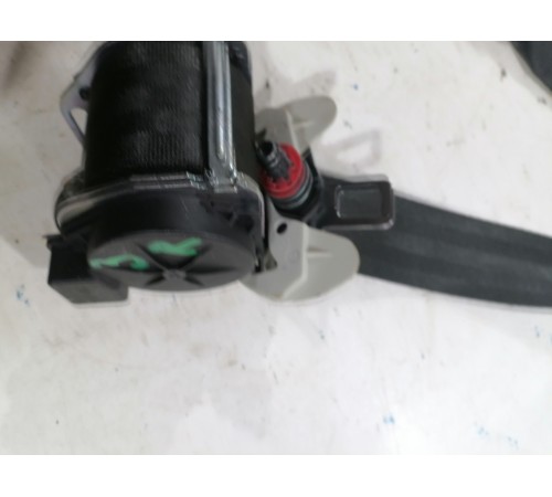 Ремень безопасности задний правый