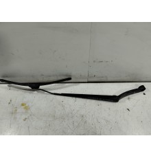 Поводок стеклоочистителя правый
