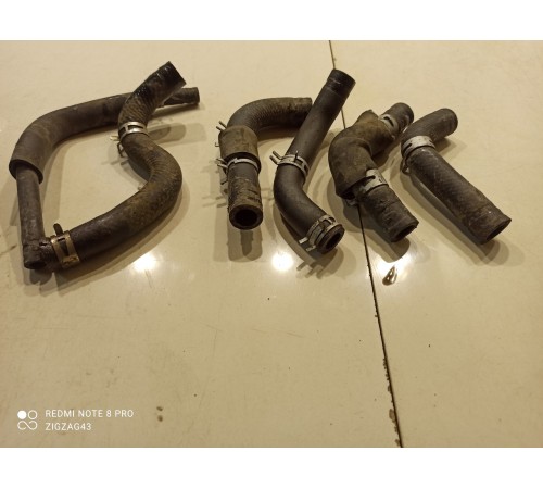 Патрубок системы охлаждения