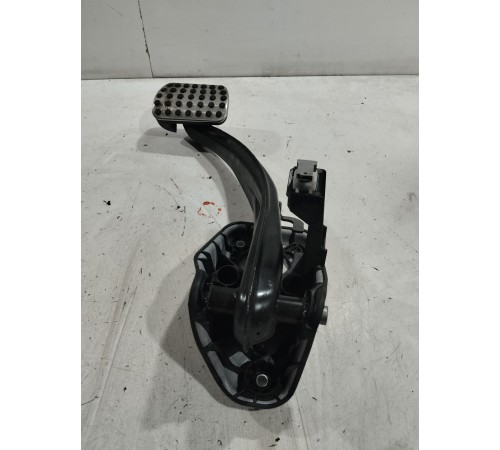 Педаль тормоза