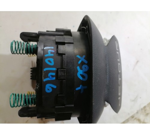 Подушка безопасности водителя