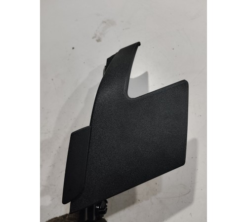 Обшивка стойки(задняя левая)