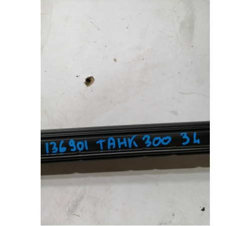 Уплотнитель стекла задний левый внутренний