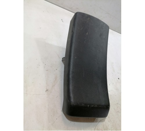 Накладка центральной консоли задняя