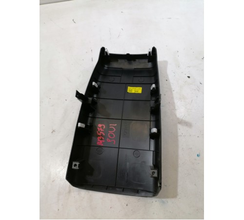 Накладка центральной консоли задняя