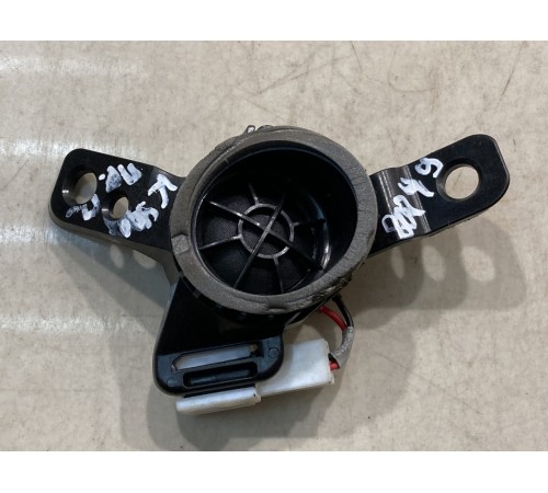 Динамик высокочастотный (передний правый)