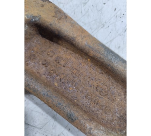 Рычаг подвески передний левый