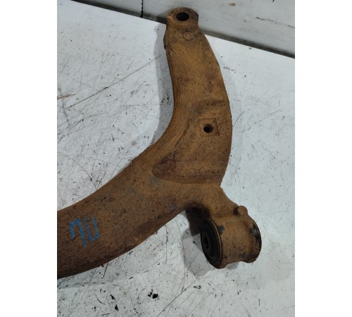 Рычаг подвески передний левый