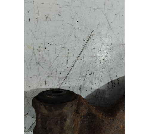 Рычаг подвески передний левый