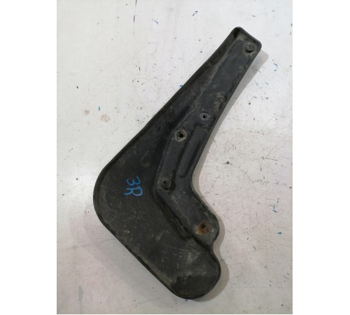 Брызговик задний правый