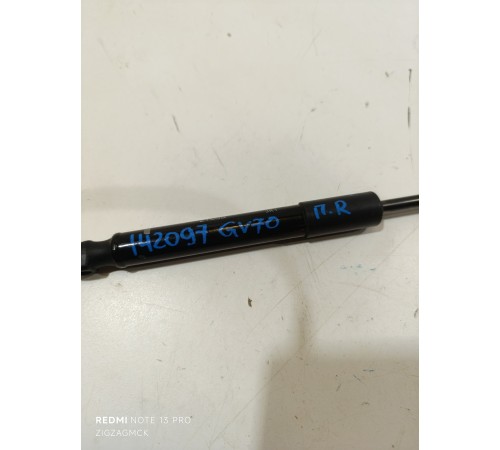 Амортизатор капота