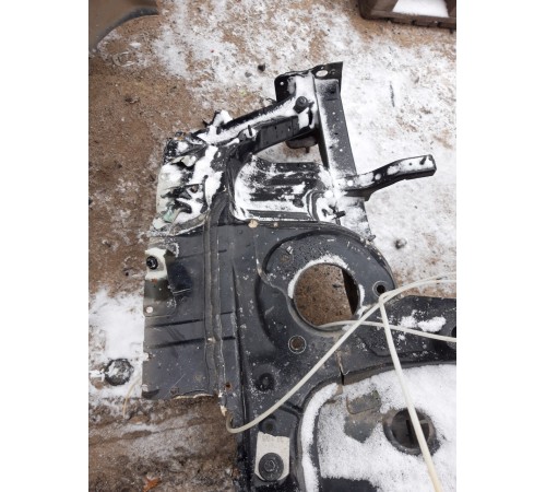 Лонжерон передний левый,четверть