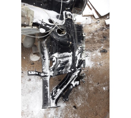 Лонжерон передний левый,четверть