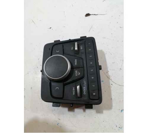 Блок управления магнитолой