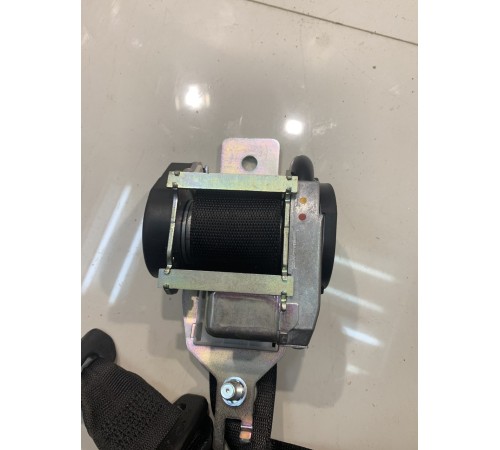 Ремень безопасности (задний, левый)