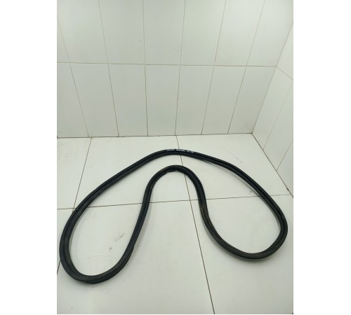 Уплотнитель багажника