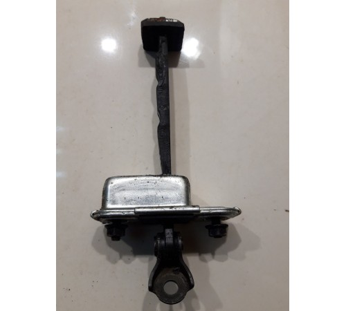 Ограничитель двери (передний, правый)