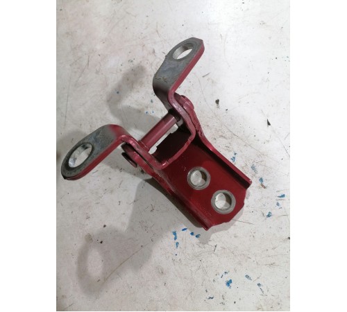 Петля двери задняя правая нижняя