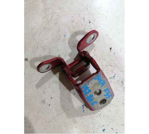 Петля двери задняя правая нижняя