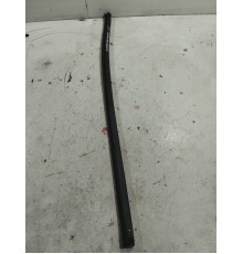 Уплотнитель стекла сдвижной двери правый внутренний