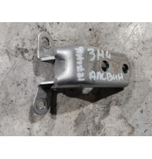 Петля двери задняя левая нижняя