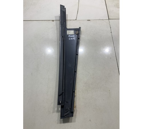 Молдинг двери(задний правый)