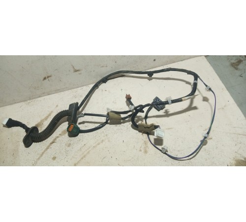 Электропроводка двери задней правой