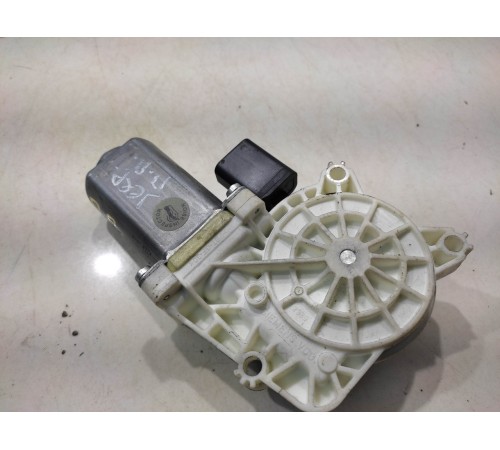 Моторчик стеклоподъемника (передний, правый)