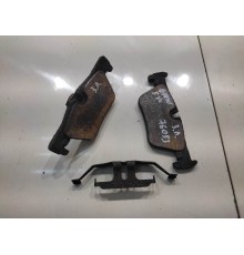 Тормозные колодки (задние, левые)