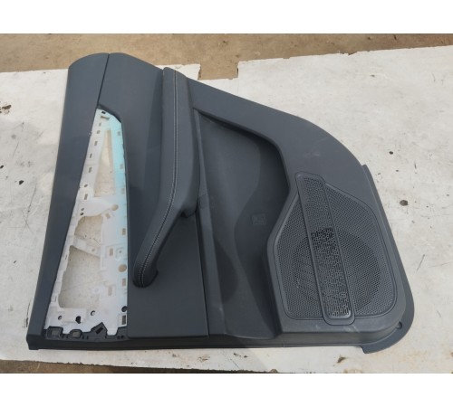Обшивка двери задняя правая