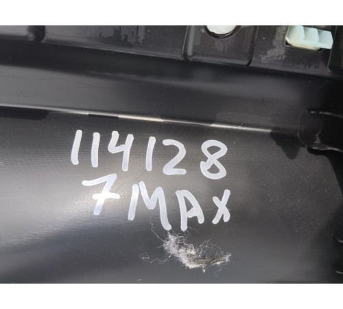 Обшивка двери задняя правая