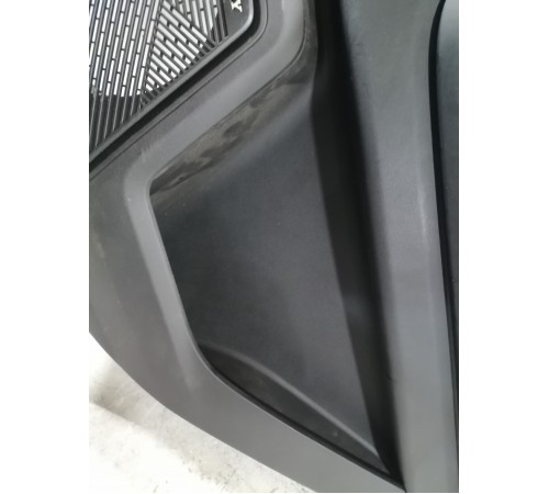 Обшивка двери задняя правая