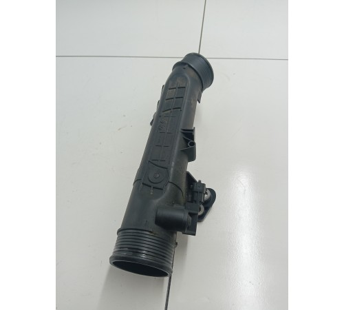 Патрубок интеркулера