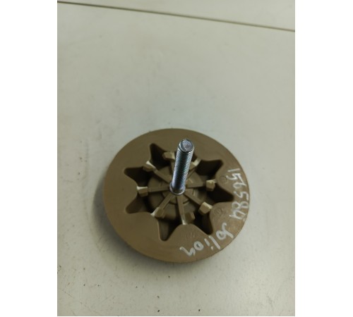 Болт фиксатор запасного колеса