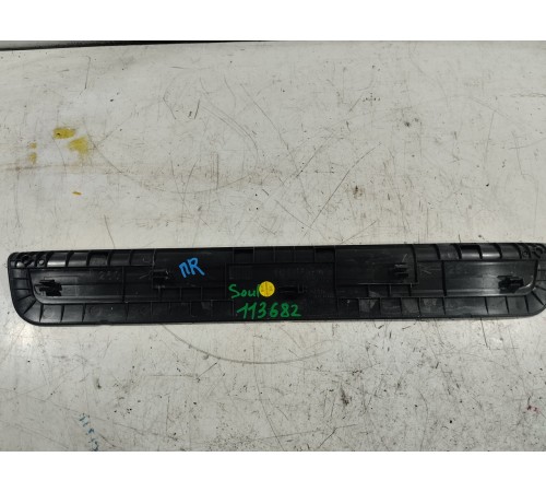 Накладка порога передняя правая