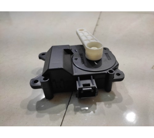 Моторчик привода заслонок отопителя