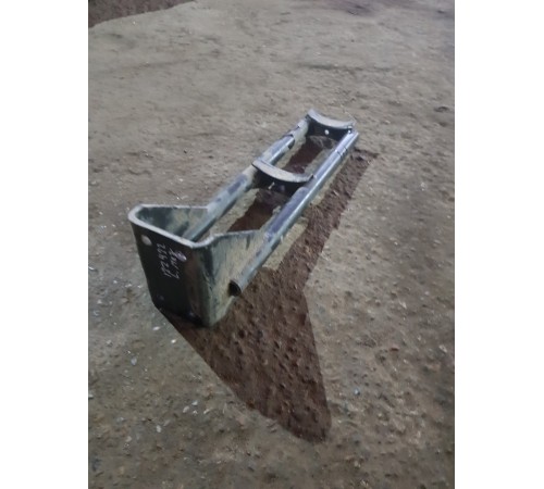 Кронштейн рамы левый