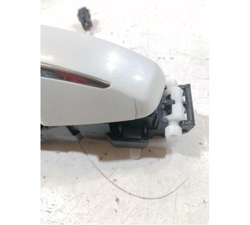 Ручка двери передняя левая наружная