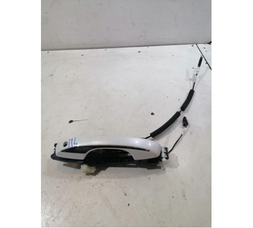 Ручка двери передняя левая наружная