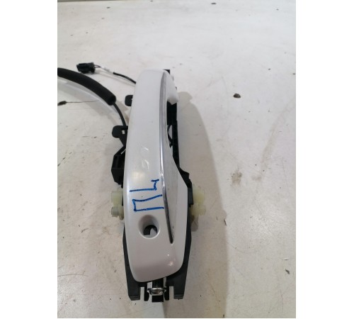 Ручка двери передняя левая наружная